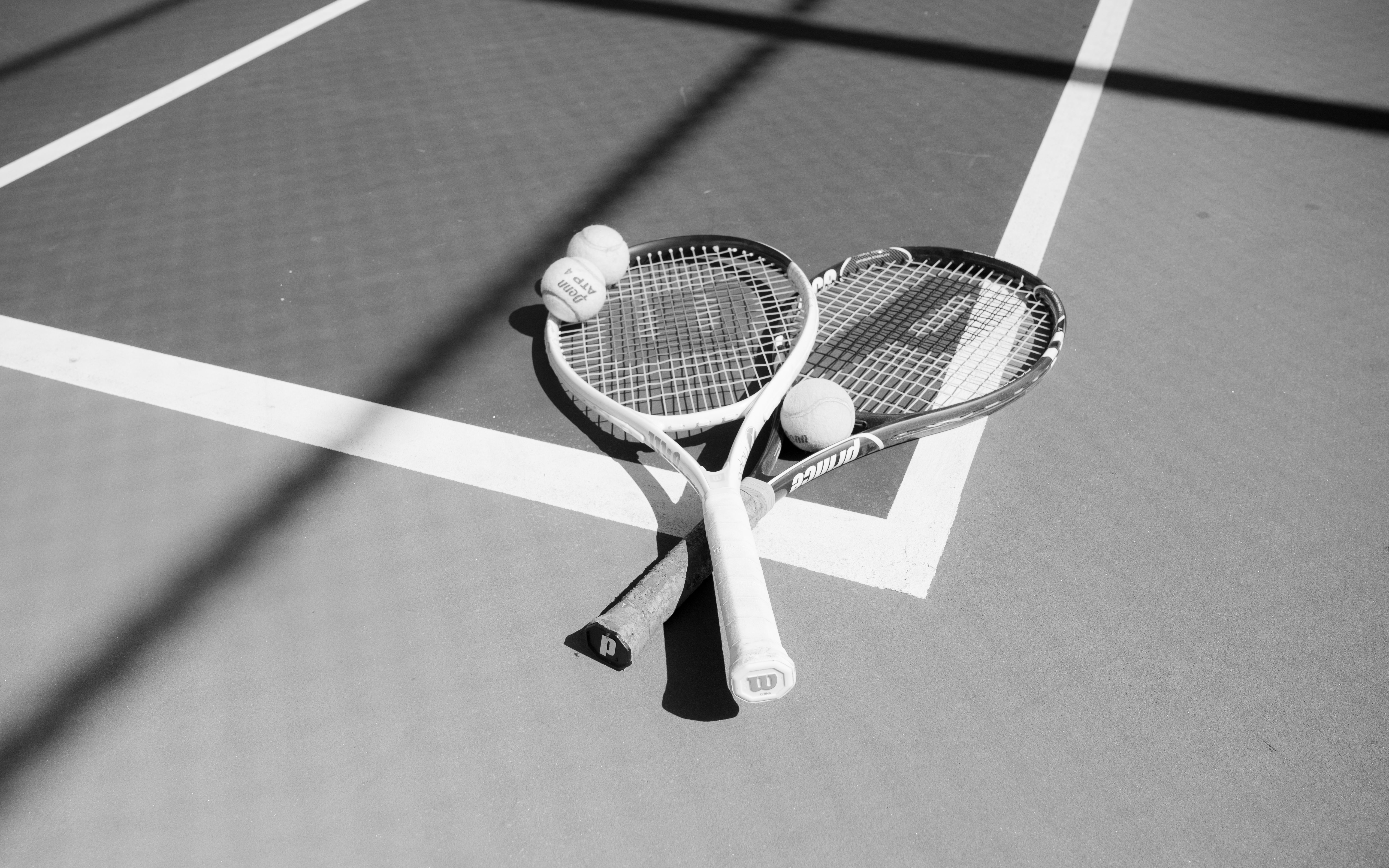 Best Tennis Equipment 2026: Rackets, Balls & Court Gear