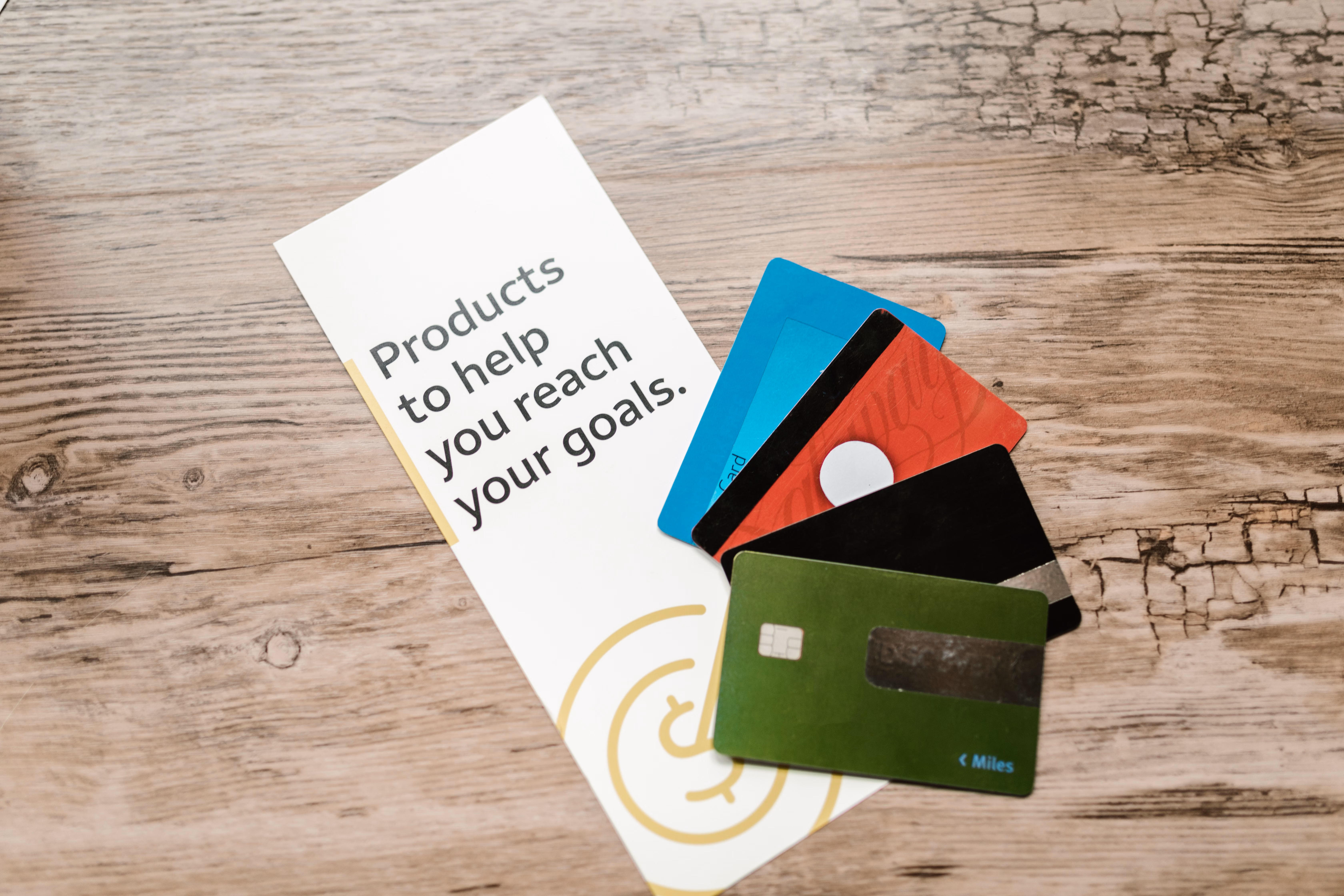Best Travel Credit Cards 2026: Miles, Points & Perks That Actually Pay Off