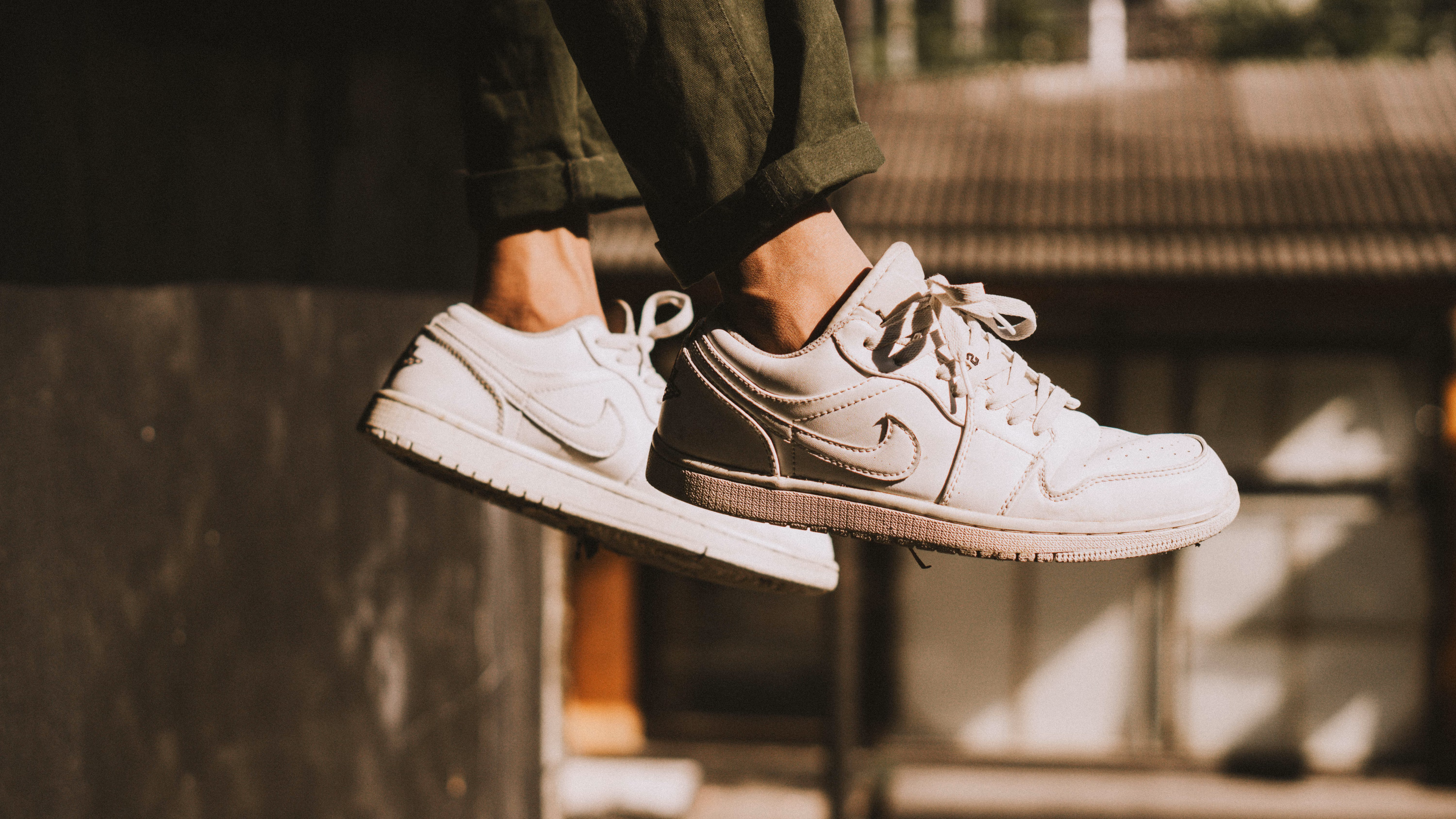 Best Sneaker & Shoes Deals: Where to Buy in 2026
