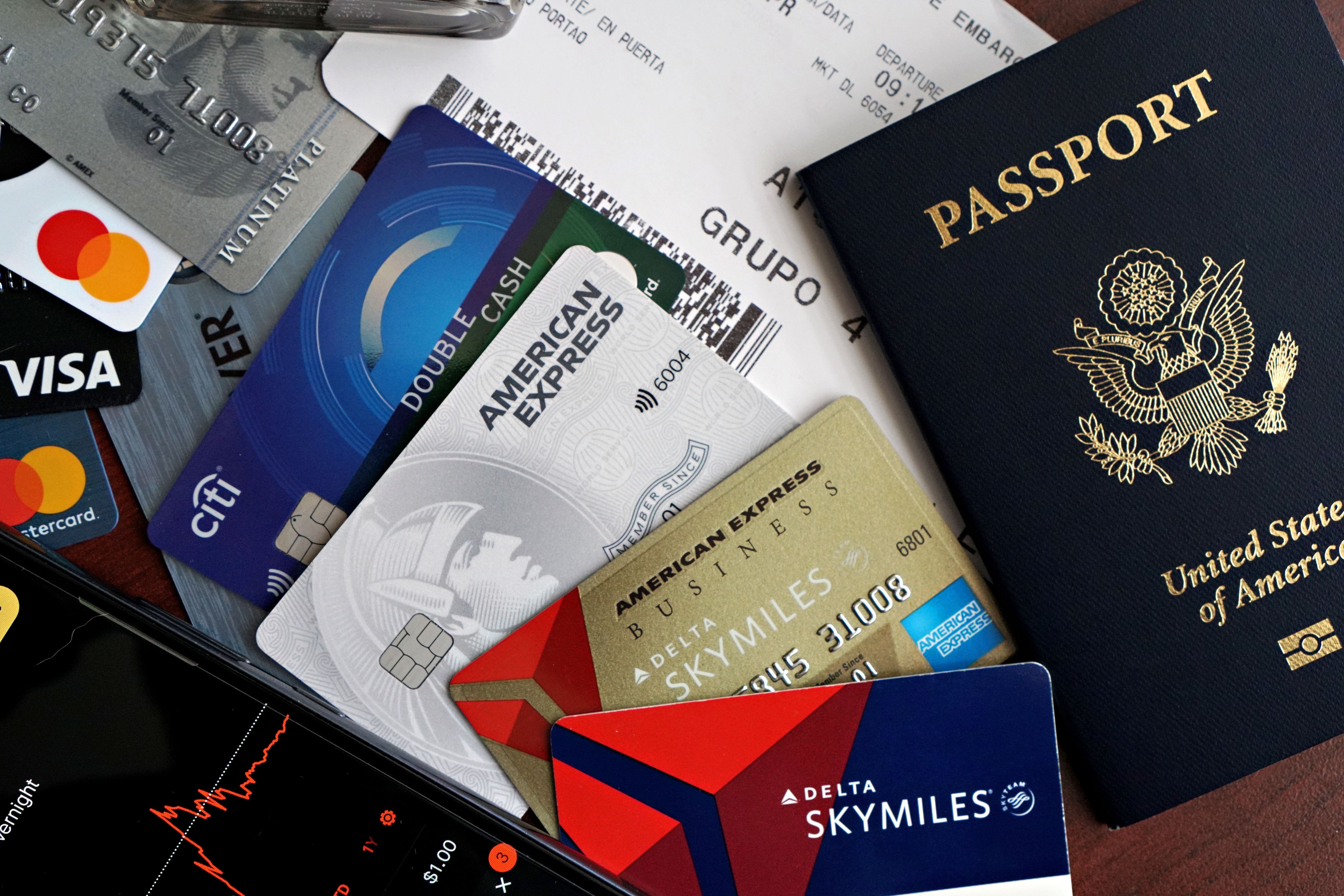 Best Rewards & Loyalty Programs 2026: Store Loyalty, Travel Points & Everything In Between