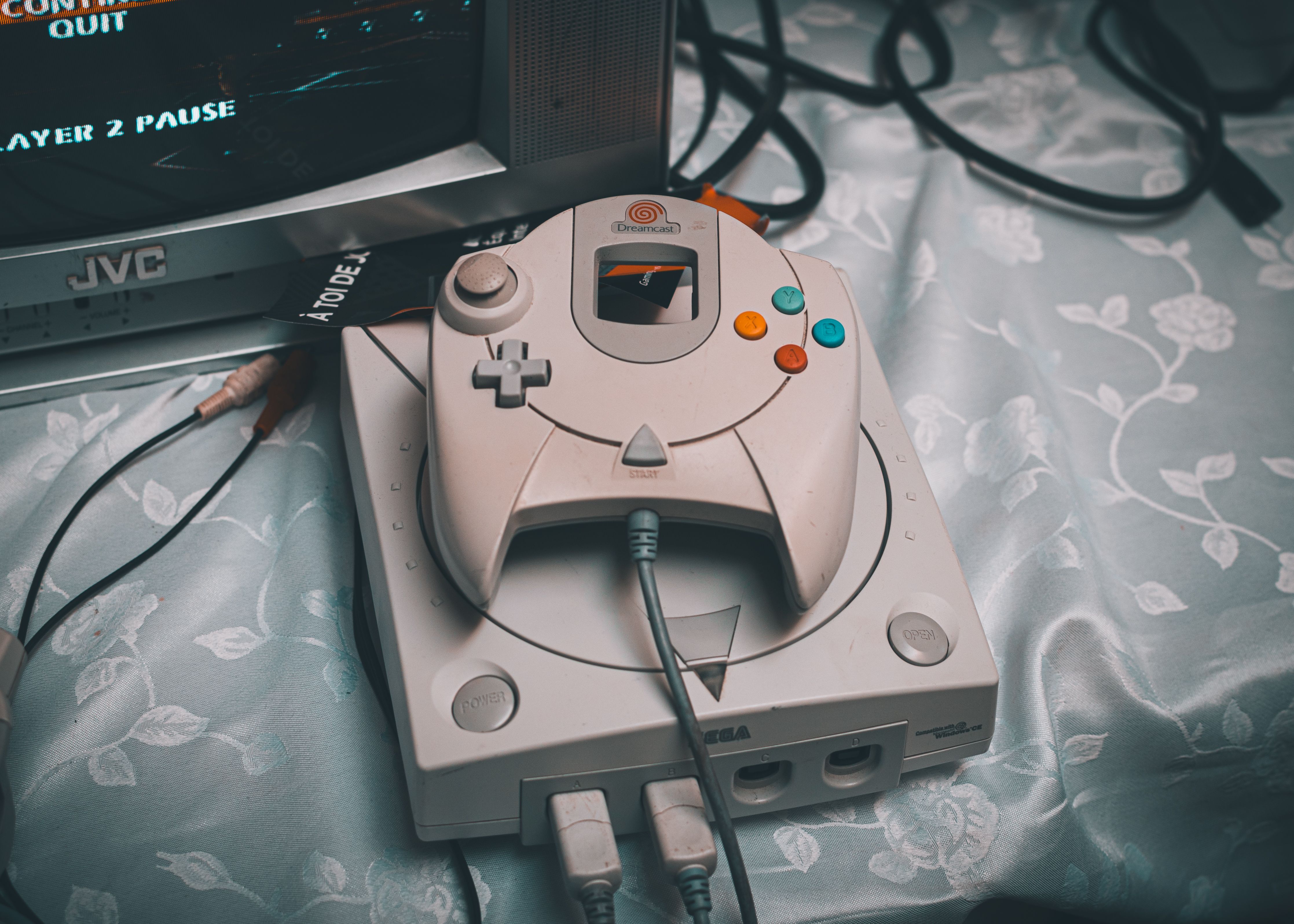 Best Retro Gaming Consoles in 2026: NES Classic vs Sega Genesis Mini vs Analogue 3D vs Switch 2